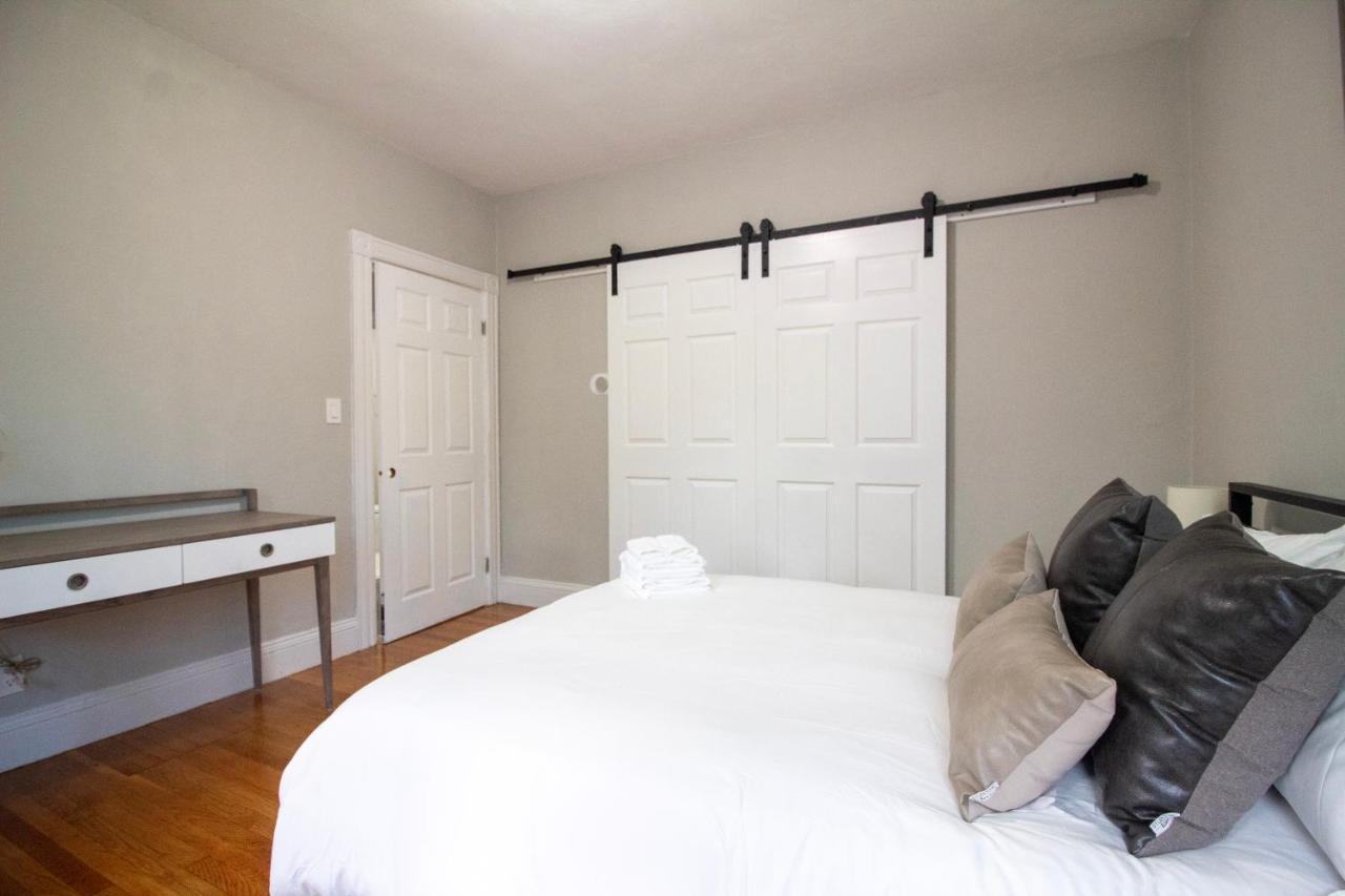 2 Bedroom Condo Close To Boston And Cambridge With Free Parkings Dış mekan fotoğraf