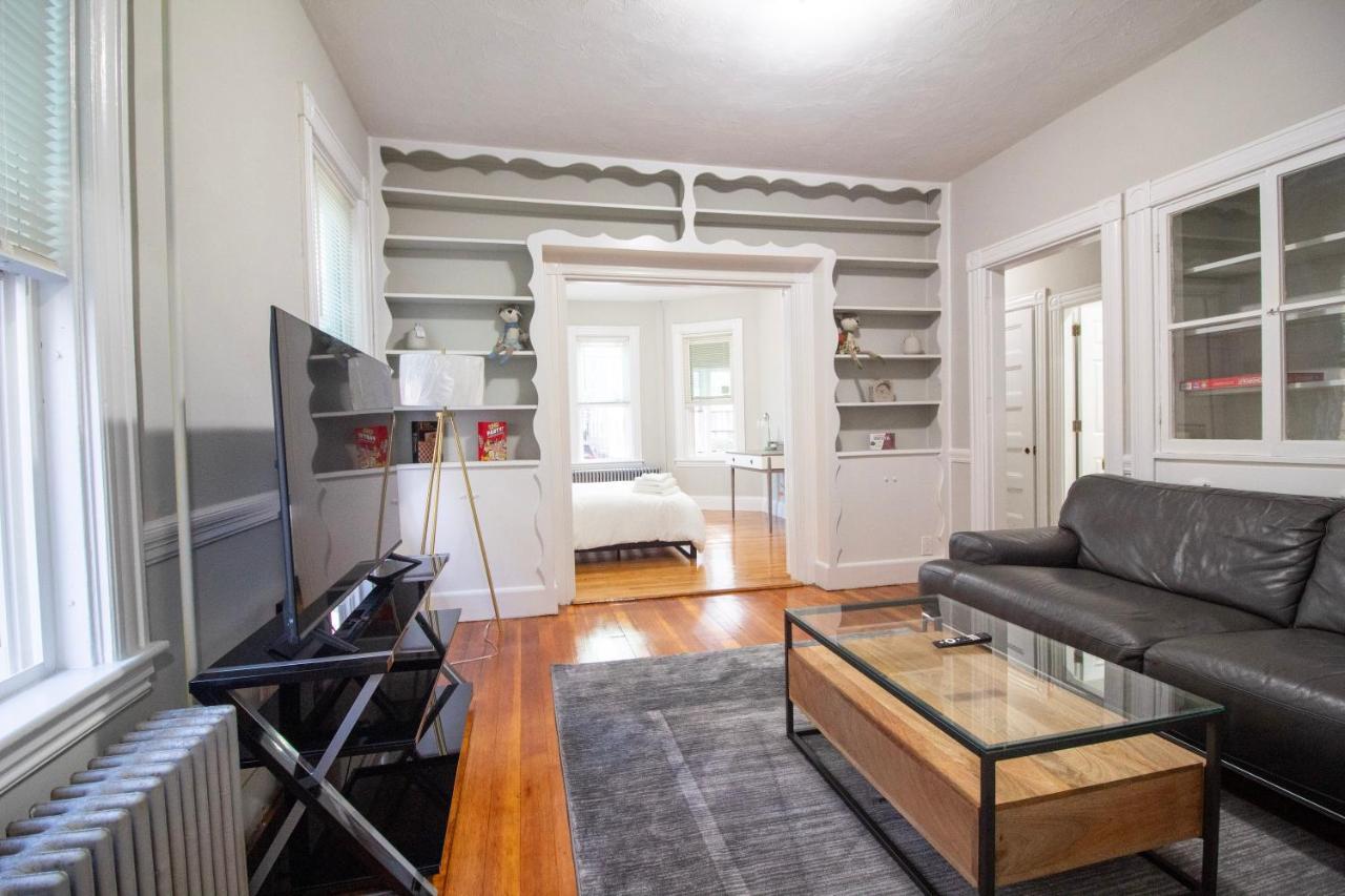 2 Bedroom Condo Close To Boston And Cambridge With Free Parkings Dış mekan fotoğraf