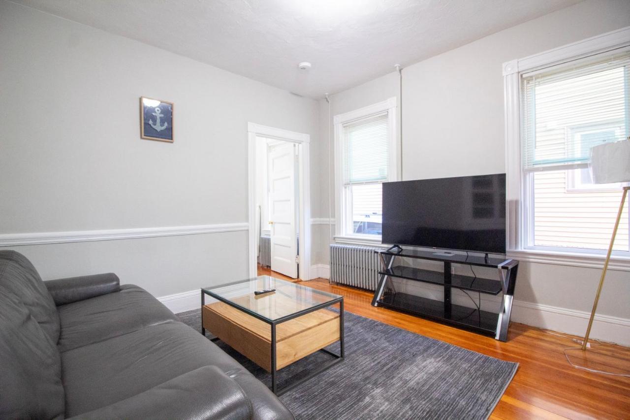 2 Bedroom Condo Close To Boston And Cambridge With Free Parkings Dış mekan fotoğraf